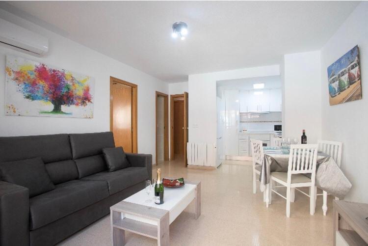 Cosy Friendly Centre Alicante Apartment Luaran gambar